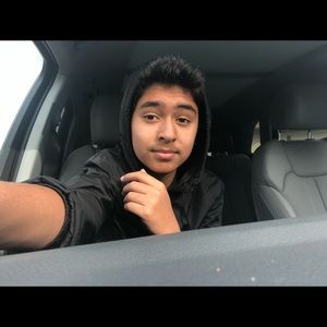 Meet your Posher, Hadeed